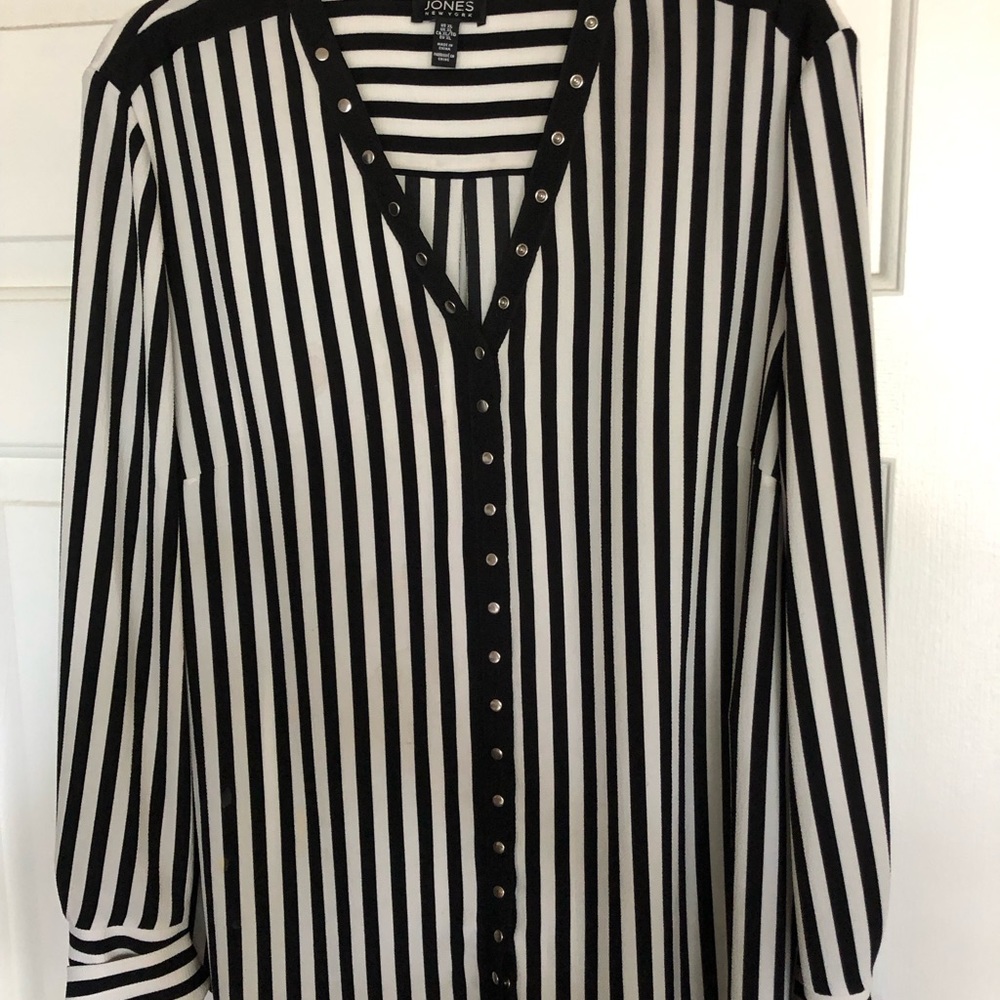 Women’s blouse